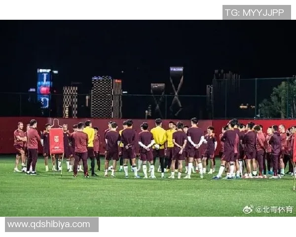 重庆足球队进攻战术解析与球队表现深度剖析